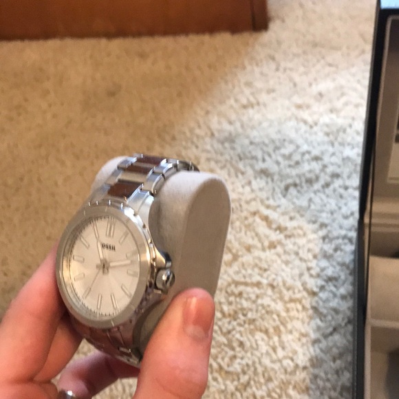 Feel like someone could enjoy this amazing watch - Picture 2 of 5